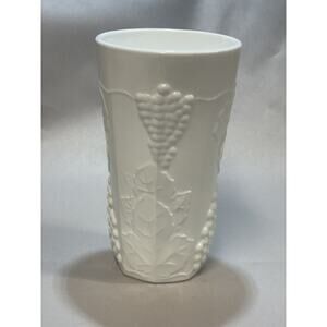 Vintage Indiana Milk Glass 1950’s Colony Harvest Grapes 12 Oz Tumbler